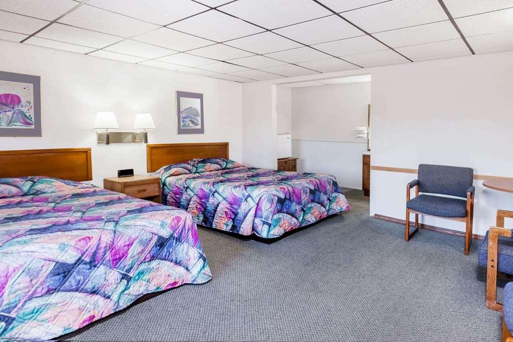 Knights Inn Mackinaw City Værelse billede