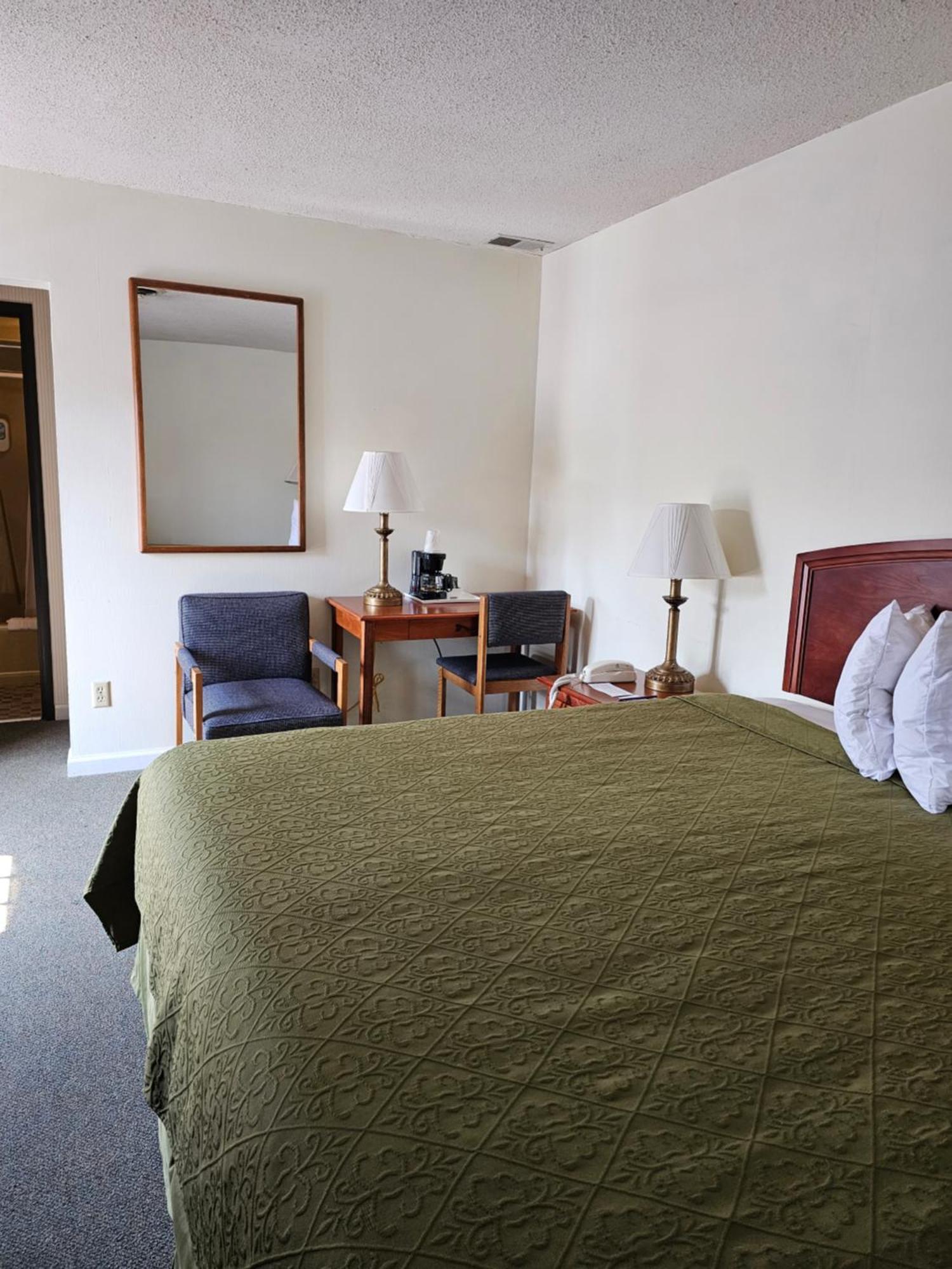 Knights Inn Mackinaw City Eksteriør billede